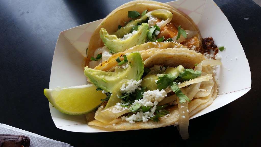 Tacos Los Gemelos | 10465 Veterans Memorial Dr, Houston, TX 77038, USA | Phone: (281) 650-2930