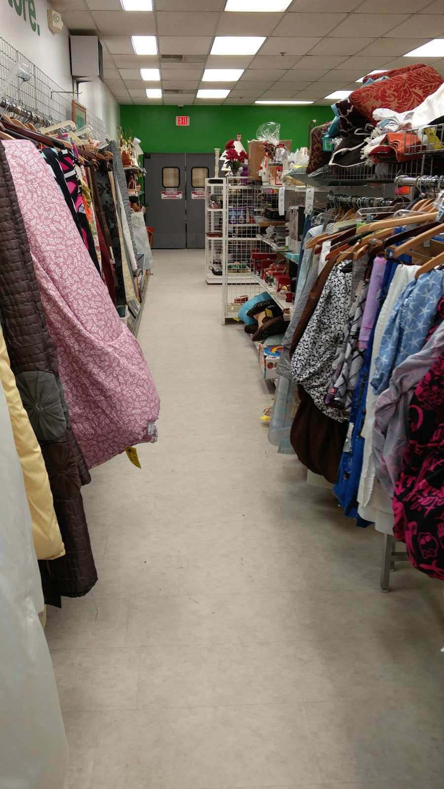 Goodwill Store & Donation Center | 45 Marchwood Rd, Exton, PA 19341 | Phone: (610) 594-6949