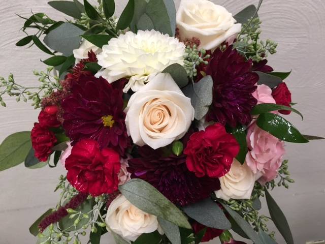 Carrie Anne Powell Floral Designs | 502 Grant Ave, Millvale, PA 15209 | Phone: (412) 821-2300