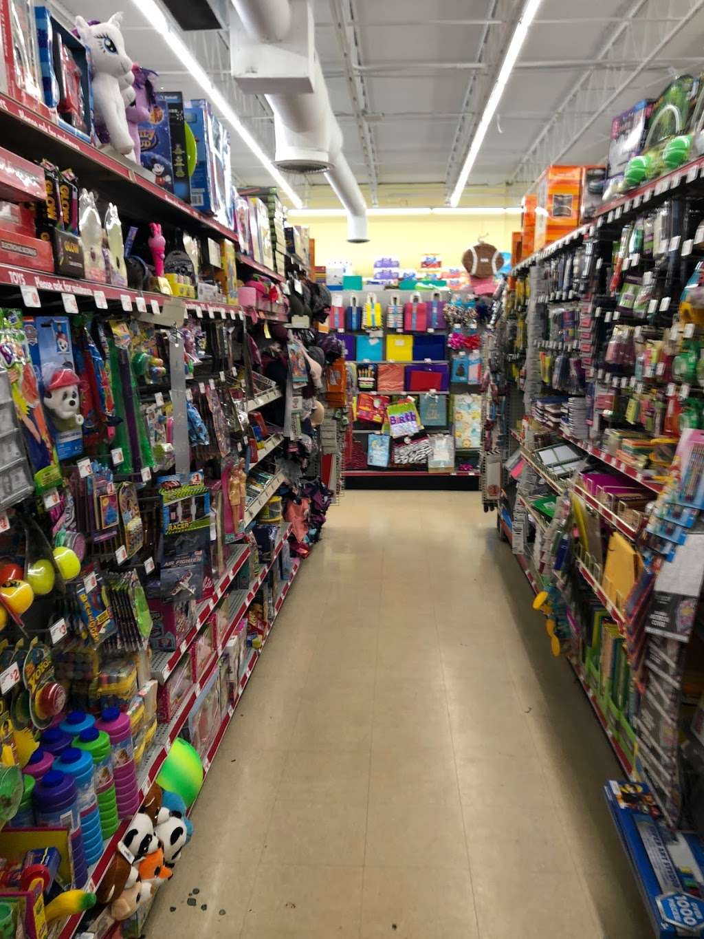 Family Dollar | 3031 Johnson St, Hollywood, FL 33021, USA | Phone: (954) 983-8892