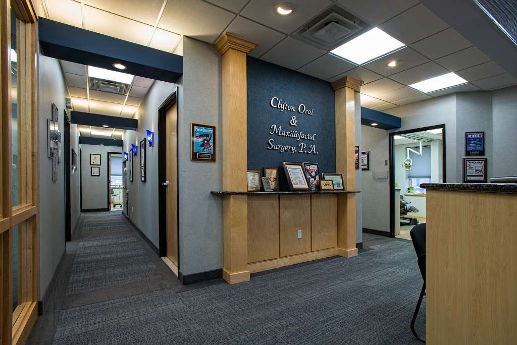 Clifton Oral & Maxillofacial: Gorab Glenn DDS | 1439 Broad St, Clifton, NJ 07013, USA | Phone: (973) 778-7171