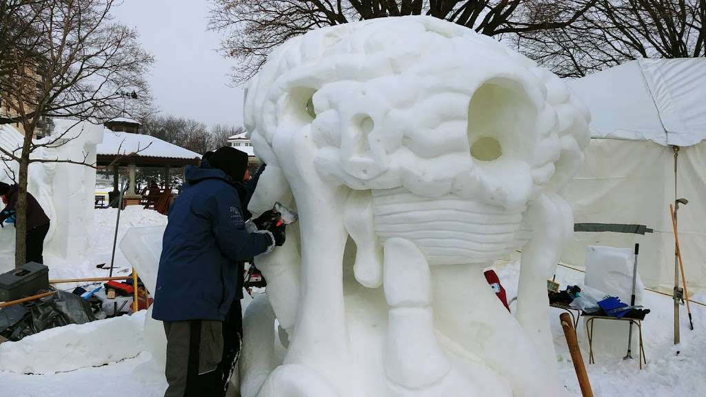 Lake Geneva Visitors Center | 201 Wrigley Dr, Lake Geneva, WI 53147, USA | Phone: (800) 345-1020