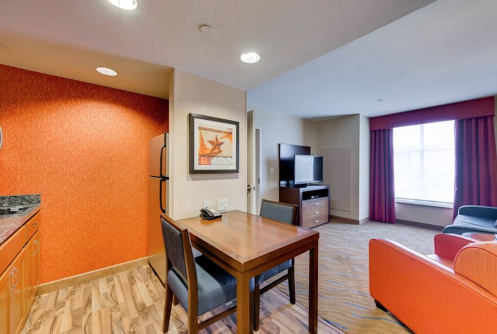 Homewood Suites by Hilton Fort Worth - Medical Center, TX | 2200 Charlie Ln, Fort Worth, TX 76104, USA | Phone: (817) 921-0202