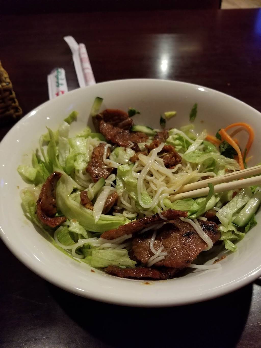 Pho Star Bowl | 10051 Magnolia Ave, Riverside, CA 92503, USA | Phone: (951) 352-9548