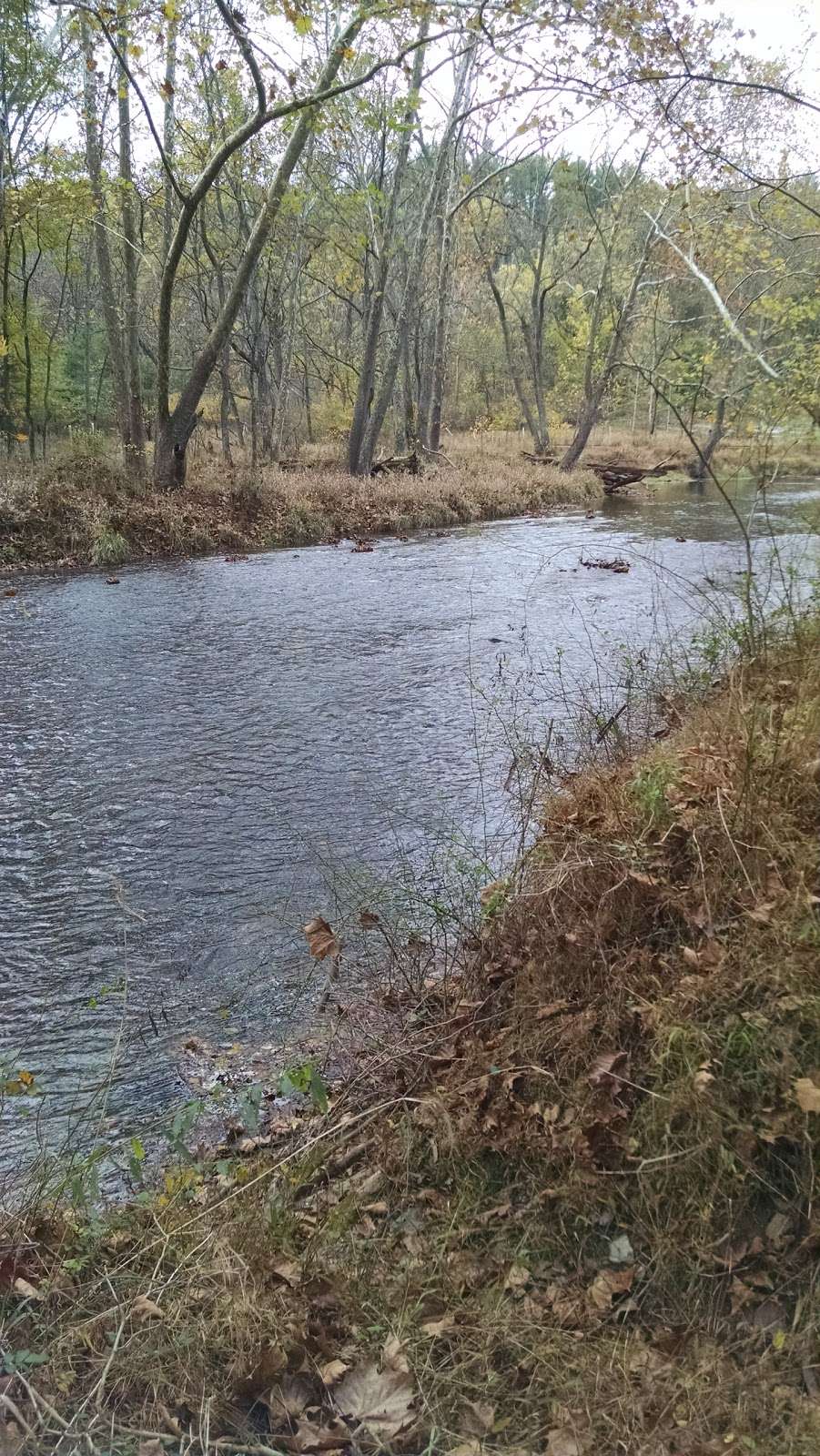 Water bench | 17904 Bunker Hill Rd, Parkton, MD 21120, USA