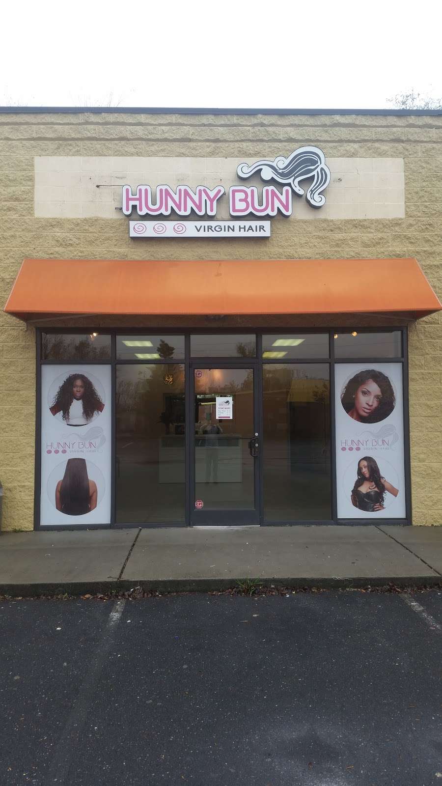 Hunny Bun Virgin Hair | North Carolina, 3720 N Tryon St, Charlotte, NC 28206 | Phone: (980) 677-1145