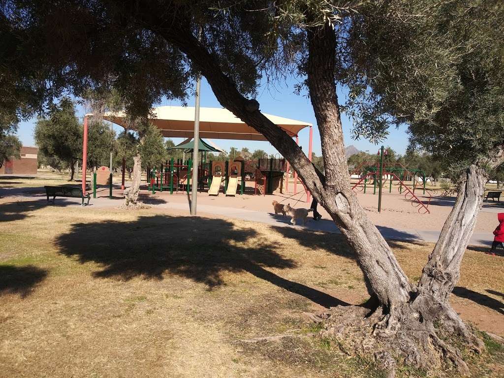 Los Olivos Park | 2802 E Devonshire Ave, Phoenix, AZ 85016, USA | Phone: (602) 262-6696