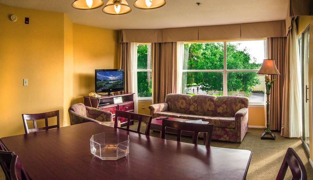 Parc Corniche Condominium Suite Hotel | 6300 Parc Corniche Dr, Orlando, FL 32821 | Phone: (407) 239-7100