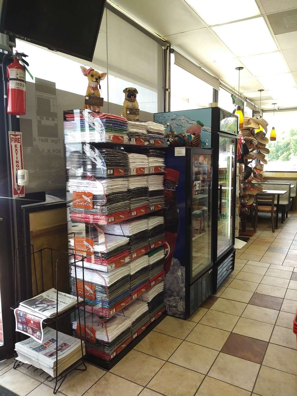 Exxon | 1458 W Pleasant Run Rd, Lancaster, TX 75146, USA | Phone: (972) 227-7070