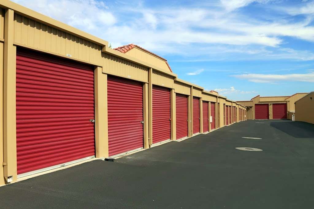 Life Storage | 2402 Atchley Dr, Henderson, NV 89052 | Phone: (725) 666-2673