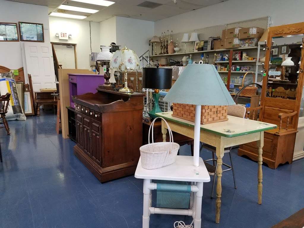 Simply Thrifty Thrift Store | 390 W 57th St unit E, Washington, NJ 07882, USA | Phone: (908) 689-2333