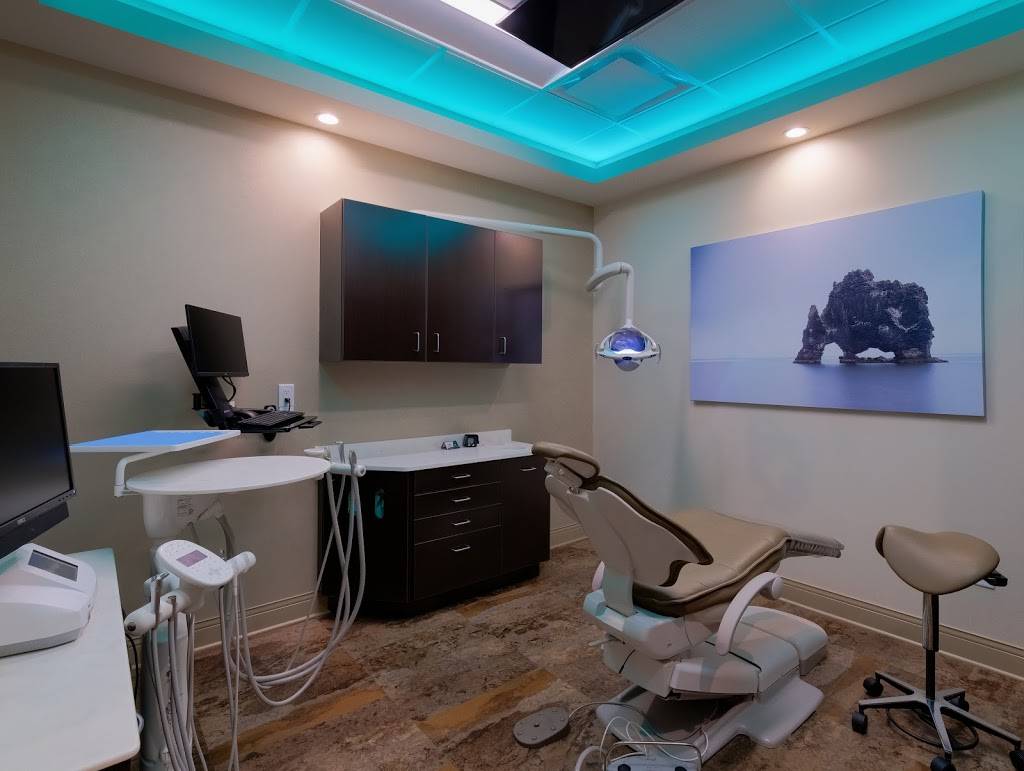 Meridian Endodontics, Periodontics & Implant Dentistry | 1195 Summit Ave # 100, Oconomowoc, WI 53066, USA | Phone: (262) 327-6100