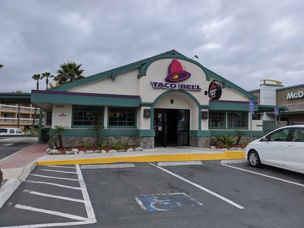 Taco Bell | 640 Pacific Coast Hwy, Seal Beach, CA 90740, USA | Phone: (562) 430-5412