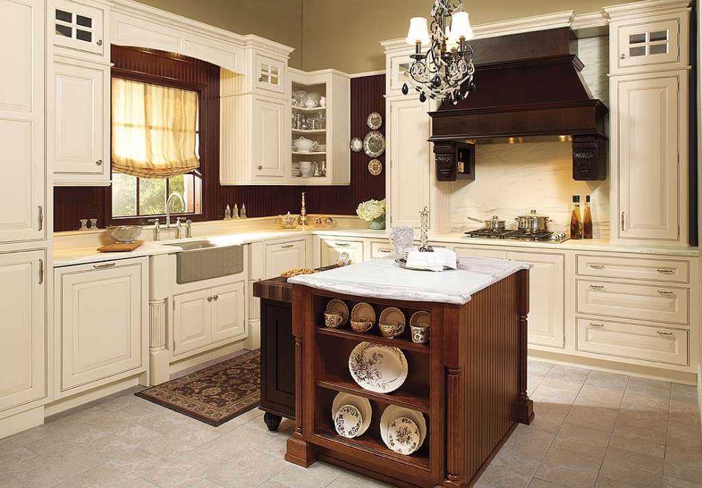 Carefree Kitchens, Inc. | 926 N East St, Frederick, MD 21701, USA | Phone: (301) 620-8650