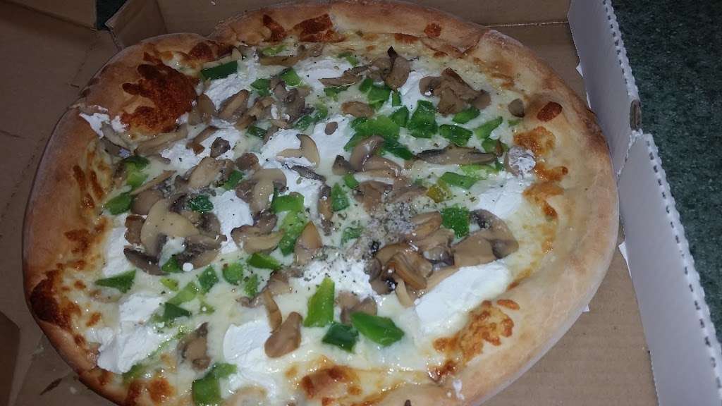 Fratellis NY Pizza | 140 Frederick Rd, Thurmont, MD 21788, USA | Phone: (301) 271-0272