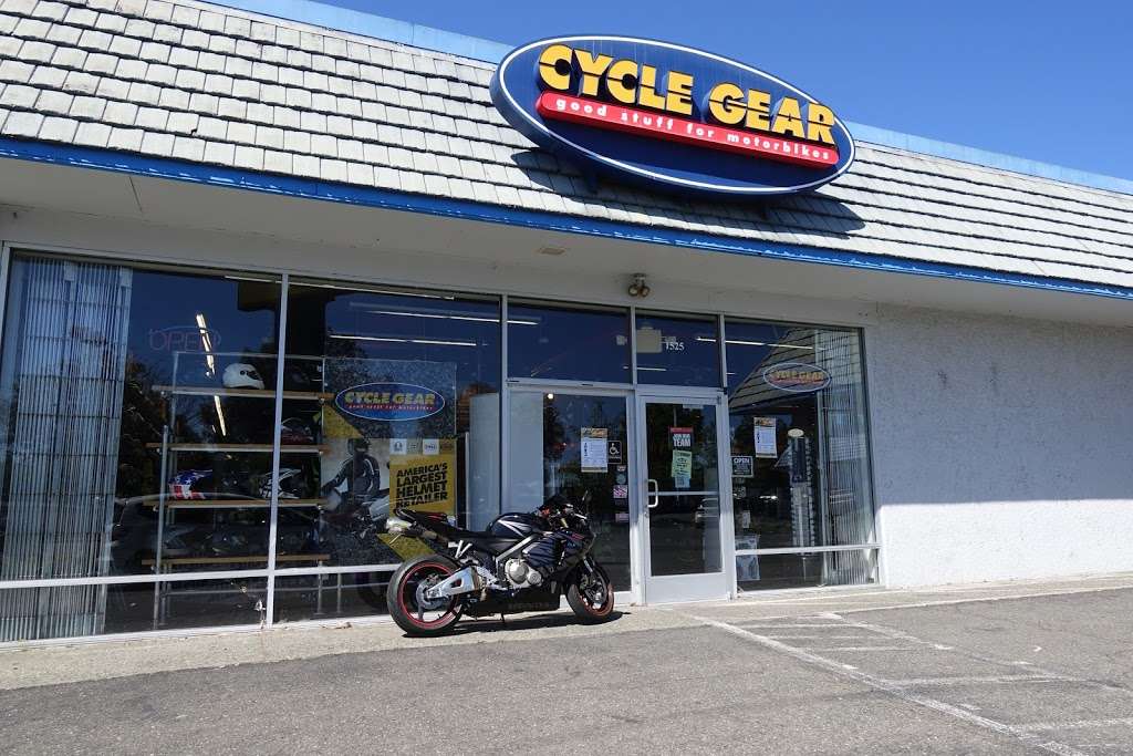 Cycle Gear | 1525 Holiday Ln, Fairfield, CA 94534, USA | Phone: (707) 426-5688