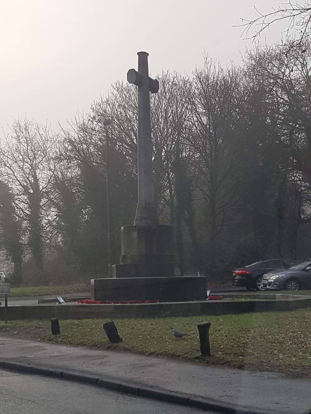 Chislehurst War Memorial (Stop T) | Chislehurst BR7 6NN, UK