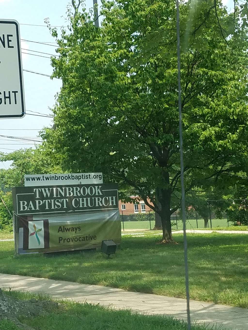 Twinbrook Pkwy & Twinbrook Park | Rockville, MD 20851, USA