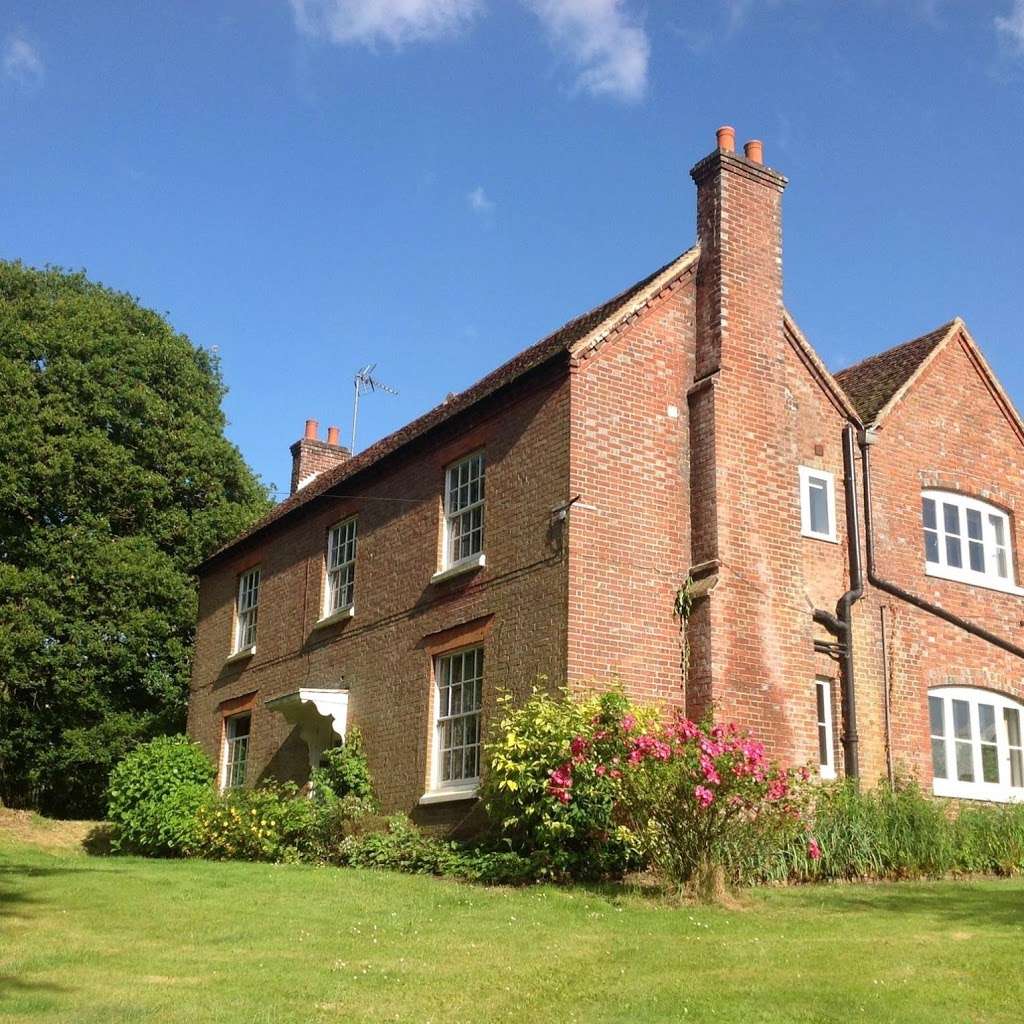 Manor Court Farm | Ashurst Road, Royal Tunbridge Wells, Ashurst TN3 9TB, UK | Phone: 01892 740279