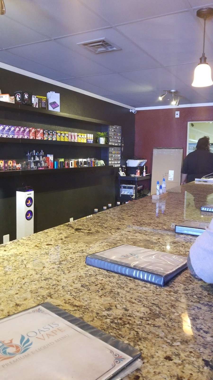 Oasis Vape & CBD Store | 456 W Main St, Mesa, AZ 85201, USA | Phone: (480) 284-4588