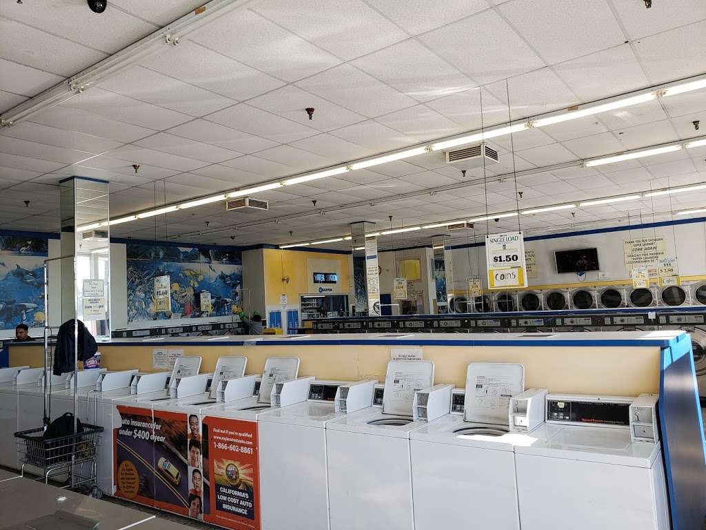 Super Laundry | 11252 Normandie Ave, Los Angeles, CA 90044, USA | Phone: (323) 779-6072