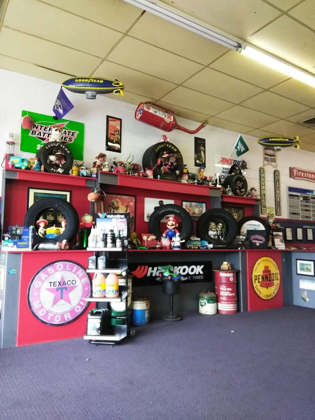 Wolfes New Oxford Auto Center | 330 Lincoln Way E, New Oxford, PA 17350 | Phone: (717) 624-7306