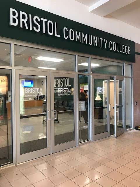 Bristol Community College, Taunton Center | Silver City Galleria, 2 Galleria Mall Dr, Taunton, MA 02780, USA | Phone: (774) 357-3767