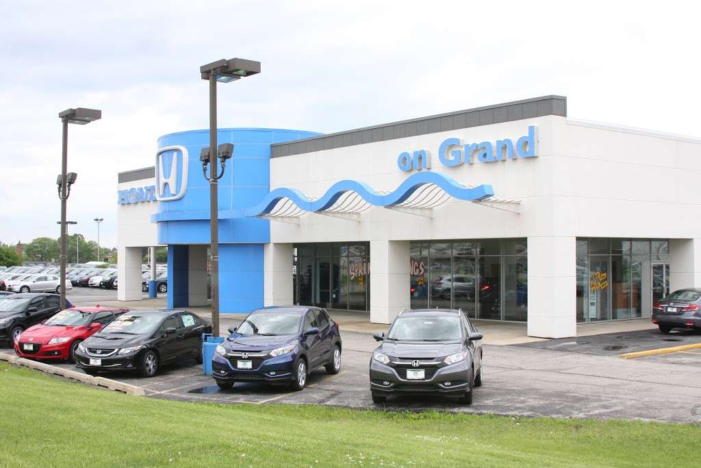 Honda On Grand | 300 W Grand Ave, Elmhurst, IL 60126, USA | Phone: (630) 833-7700