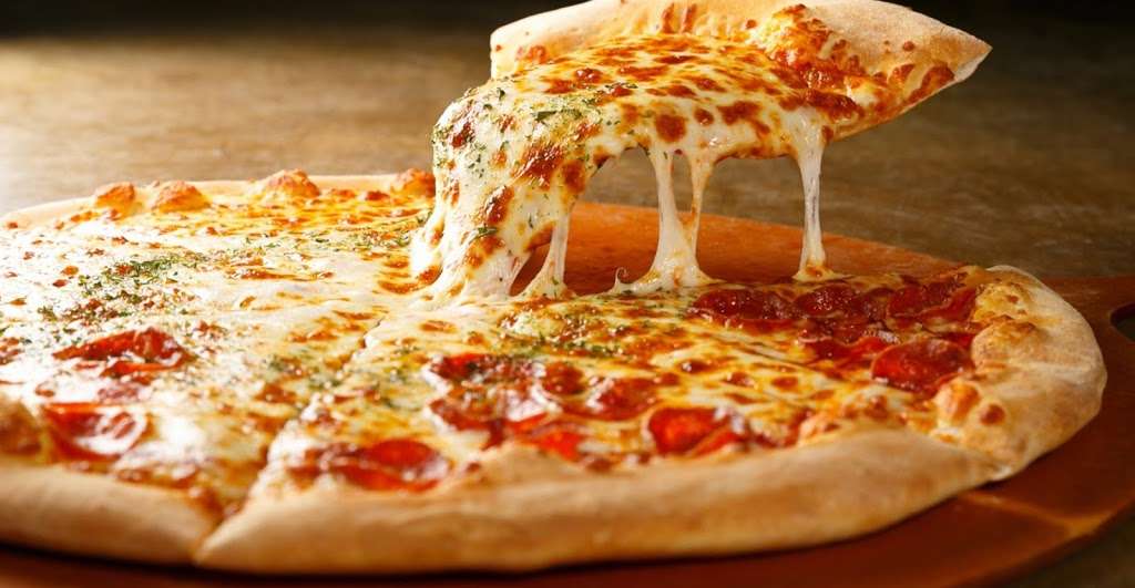 Caloroso Pizza (Beckton) | 1 Triumph Rd, Beckton, London E6 5LW, UK | Phone: 020 7055 3733