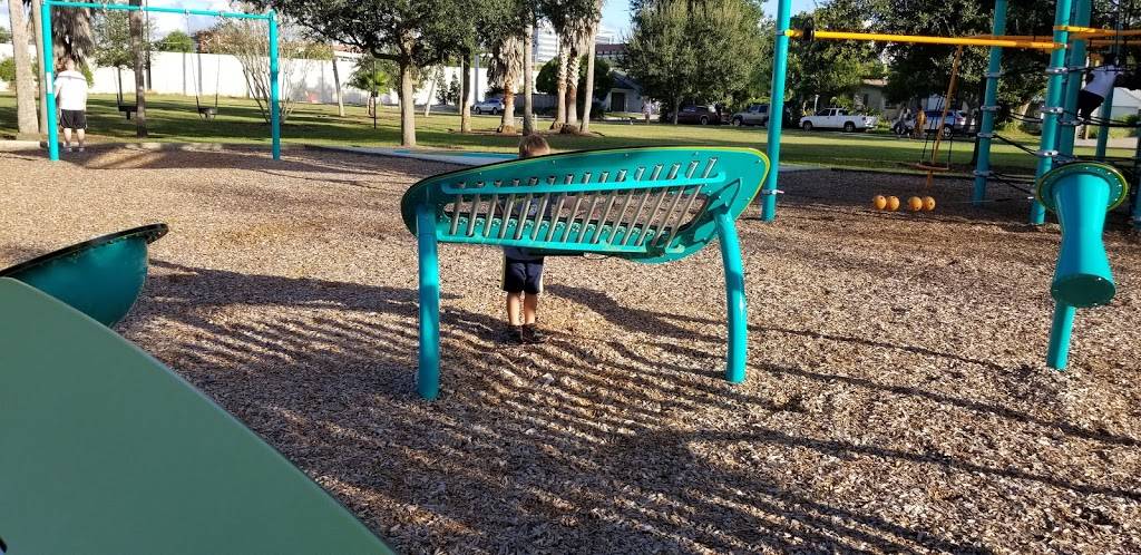 Mathews Park | 205 E Hazel St, Orlando, FL 32804, USA | Phone: (407) 246-2283