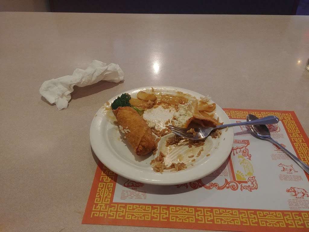 Red Fortune Chinese Restaurant | 117 Oak St, Bonner Springs, KS 66012, USA | Phone: (913) 441-1988