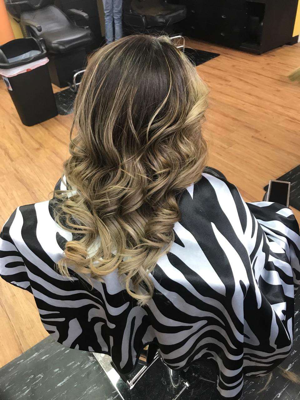 Glamour Latin Salon | 7672 Gessner Rd, Houston, TX 77040, USA | Phone: (713) 849-5000