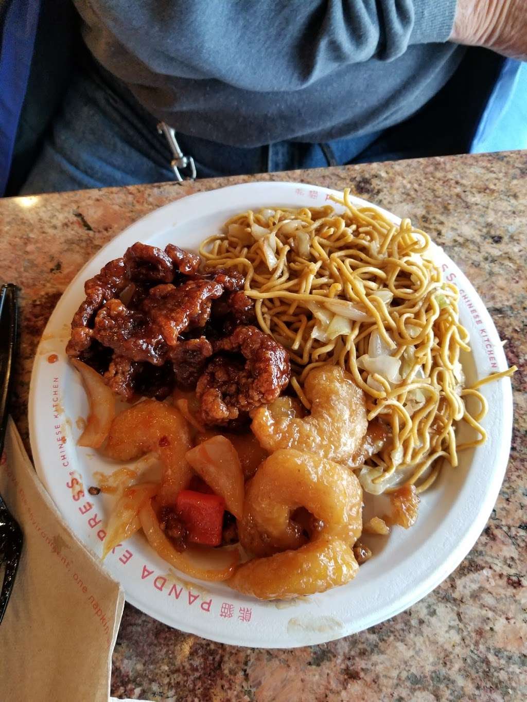 Panda Express | 3606 S 27th St, Milwaukee, WI 53221, USA | Phone: (414) 282-6168