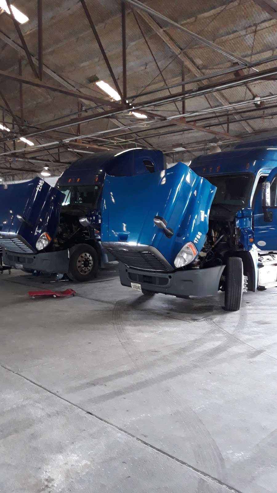 Dallas Diesel Truck Repair LLC | 2801 E Main St, Grand Prairie, TX 75050, USA | Phone: (469) 332-3024