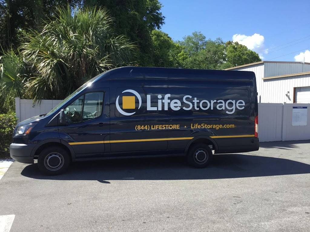 Life Storage | 7550 W Waters Ave, Tampa, FL 33615, USA | Phone: (813) 887-5148