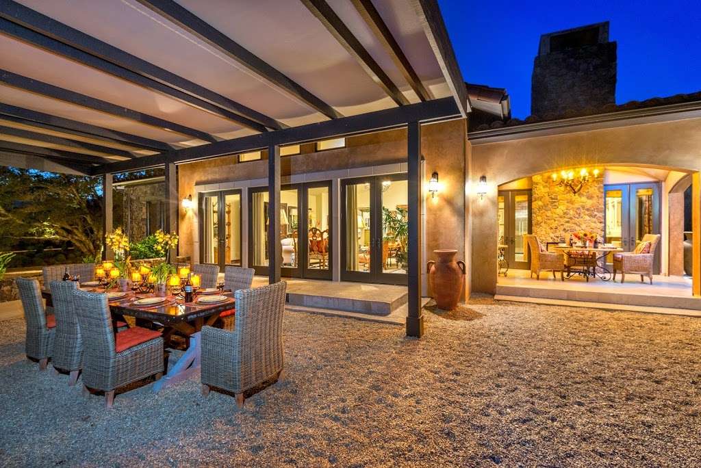 Villa Terra Nova | 67 Locke Court, Sonoma, CA 95476, USA | Phone: (800) 949-1072