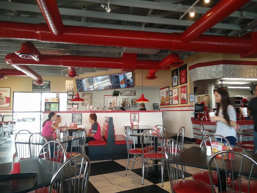 Freddys Frozen Custard & Steakburgers | 5415 W Loop 1604 N, San Antonio, TX 78253, USA | Phone: (210) 521-5400