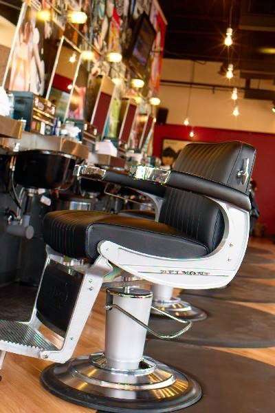 Floyds 99 Barbershop | 742 W Higgins Rd, Park Ridge, IL 60068 | Phone: (847) 720-4952