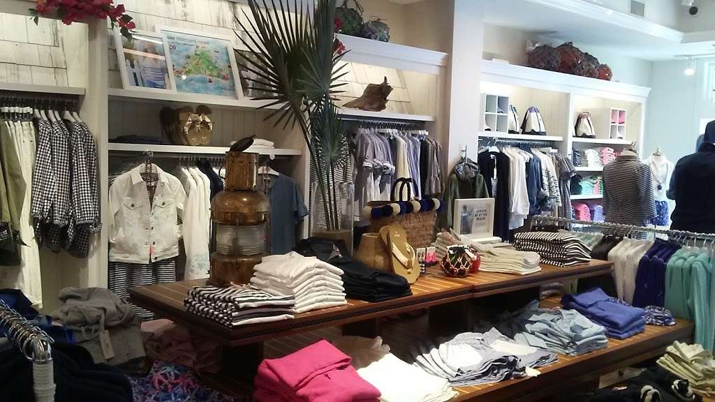 Vineyard Vines | 20 Main St, Belvedere Tiburon, CA 94920, USA | Phone: (415) 789-8602