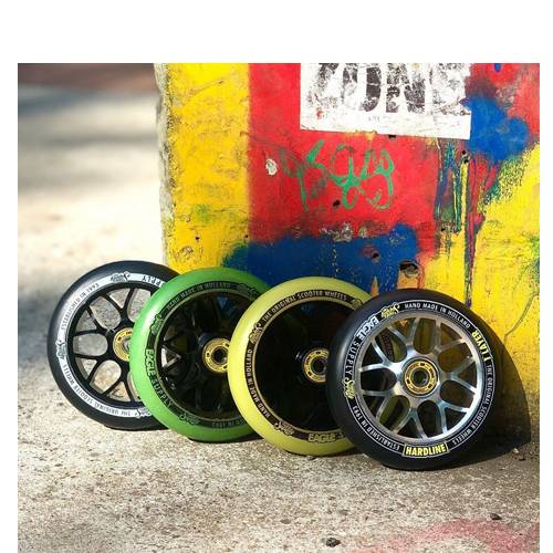 Ripped Knees | 6 St Marys Pl, Newcastle upon Tyne NE1 7PG, United Kingdom | Phone: +44 191 260 2534