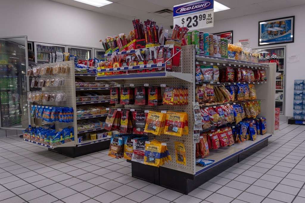 Trex Mart #4 | 211 Roseport Rd, Elwood, KS 66024, USA | Phone: (913) 365-5622