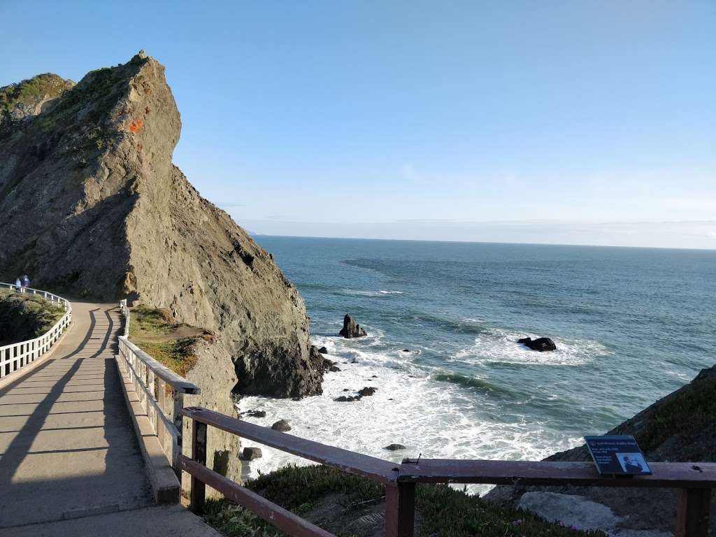 Point Bonita Trail | 94865, CA-1, Sausalito, CA 94965, USA