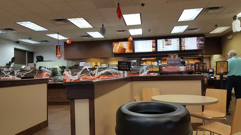 Dunkin Donuts | 5905 FL-7, Lake Worth, FL 33467, USA | Phone: (561) 964-5142