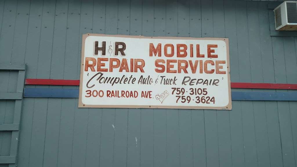 H & R Mobile Repair Services | 300 Railroad Ave, Wheeler, IN 46393, USA | Phone: (219) 759-3105