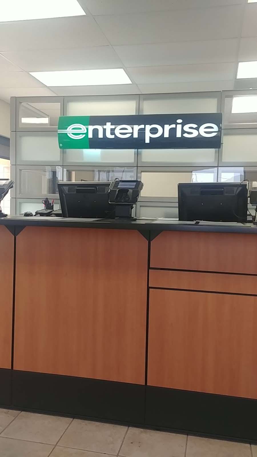 Enterprise Rent-A-Car | 4121 S Central Ave, Phoenix, AZ 85040, USA | Phone: (602) 232-6090