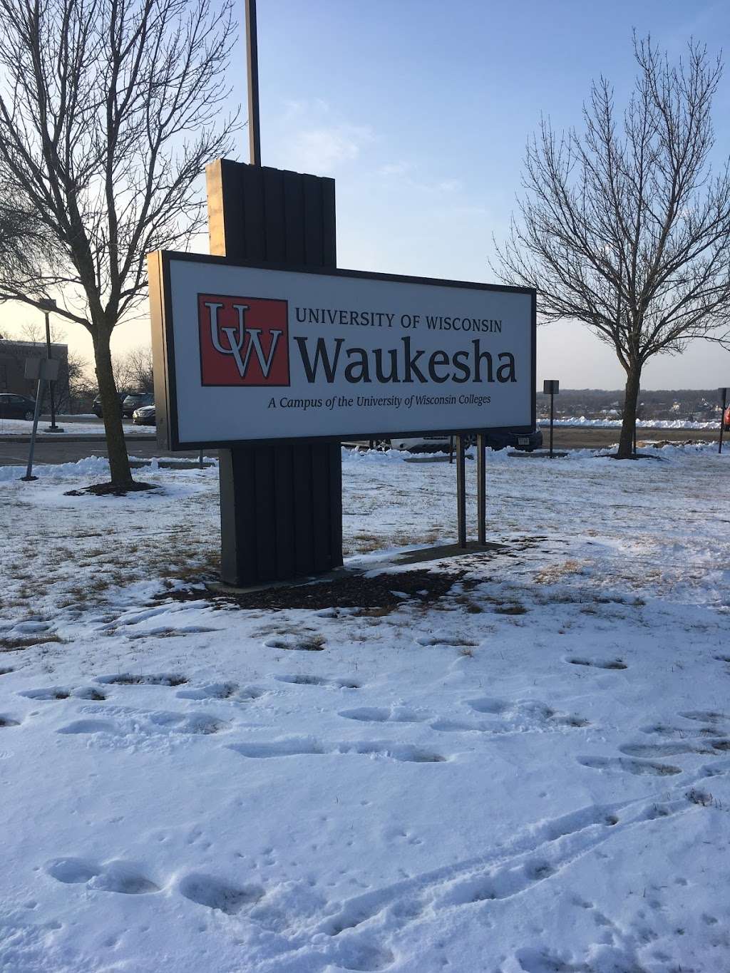 UW-Milwaukee at Waukesha | 1500 N University Dr, Waukesha, WI 53188, USA | Phone: (262) 521-5200
