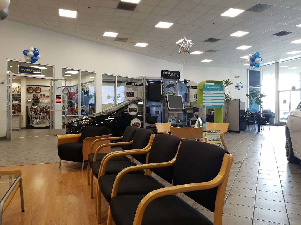 Lake Elsinore Ford | 31500 Auto Center Dr, Lake Elsinore, CA 92530, USA | Phone: (951) 471-4100