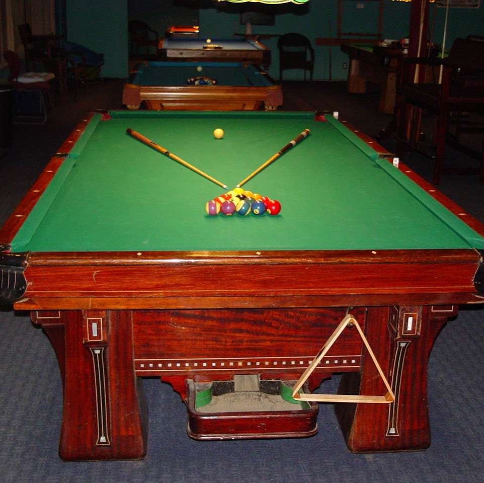 Rack and Roll Billiard Hall and Museum | 432 NJ-31, Washington, NJ 07882 | Phone: (908) 574-2177