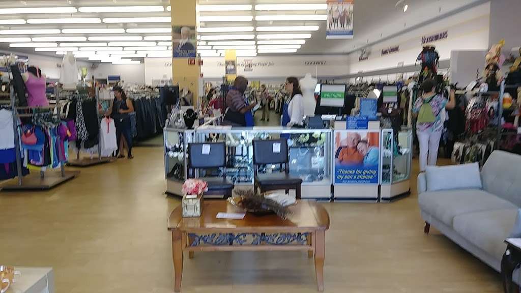 Goodwill Store & Donation Center | 4220 Balboa Ave, San Diego, CA 92117, USA | Phone: (619) 225-2200