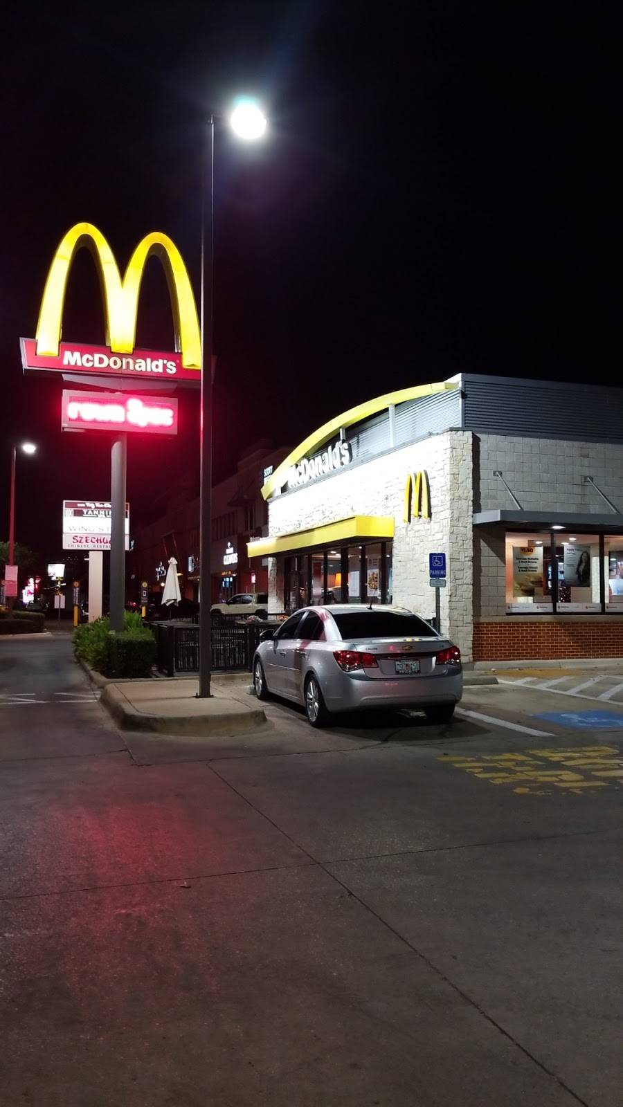 McDonalds | 4439 Lemmon Ave, Dallas, TX 75219, USA | Phone: (214) 522-0697